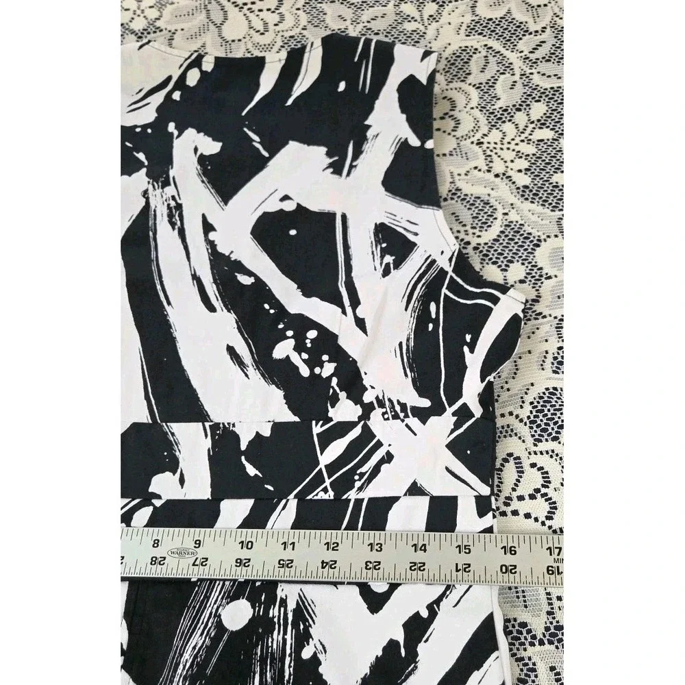 Christopher & Banks Dress 10 Black &White Sleeveless Surplice V-neck Zip Pleats